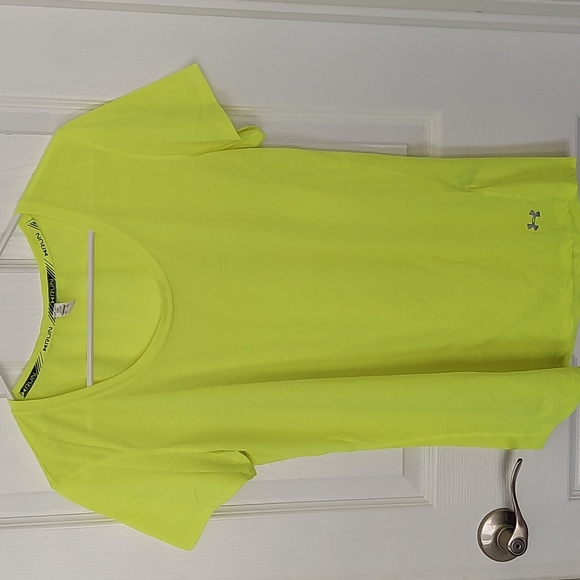 Under Armour Tops - Under Armour Heat Gear Fitted Athletic Top Large